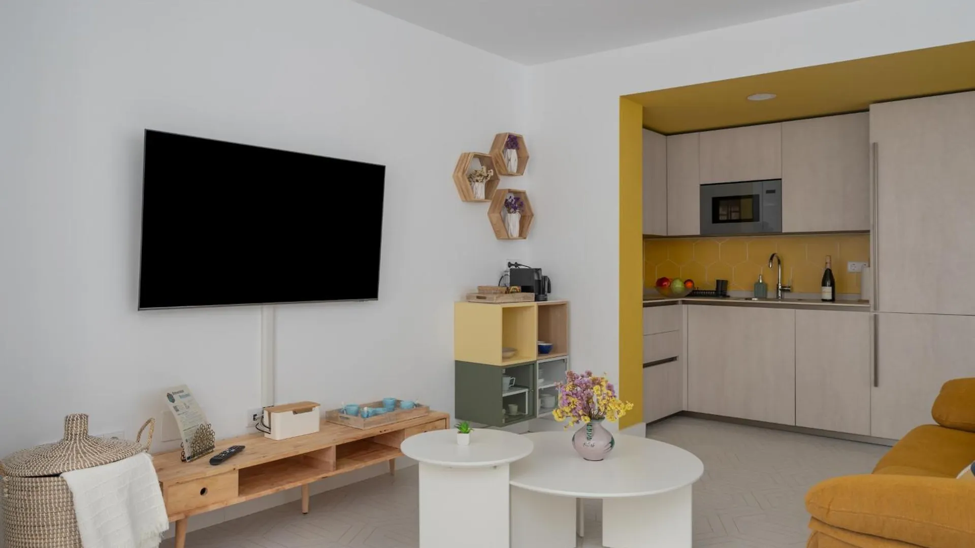 אסטפונה Terra By La Pita - Central Premium Apartment With Parking