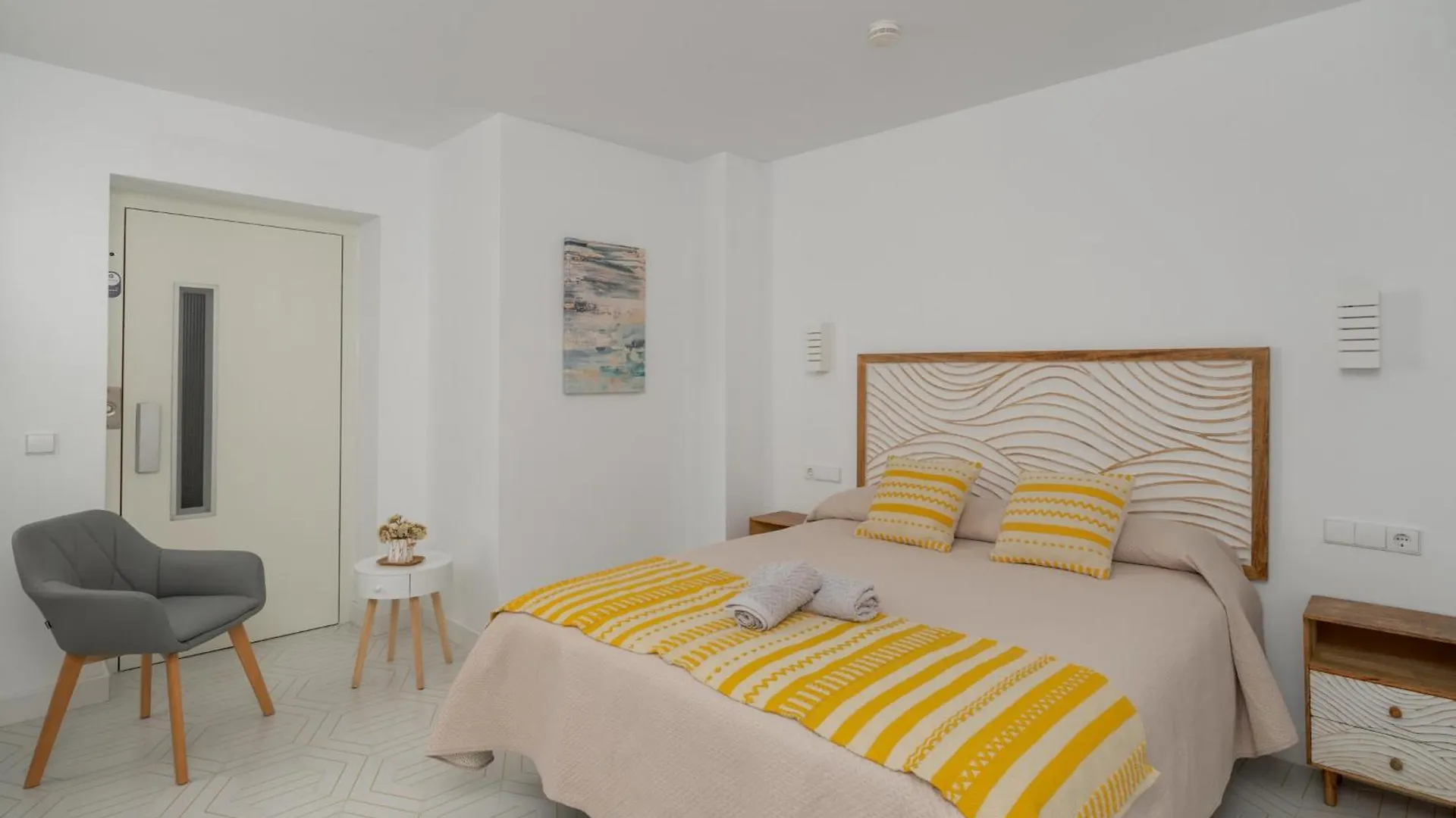 אסטפונה Terra By La Pita - Central Premium Apartment With Parking ספרד