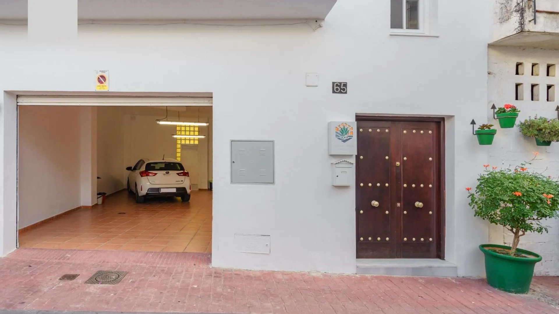 אסטפונה Terra By La Pita - Central Premium Apartment With Parking